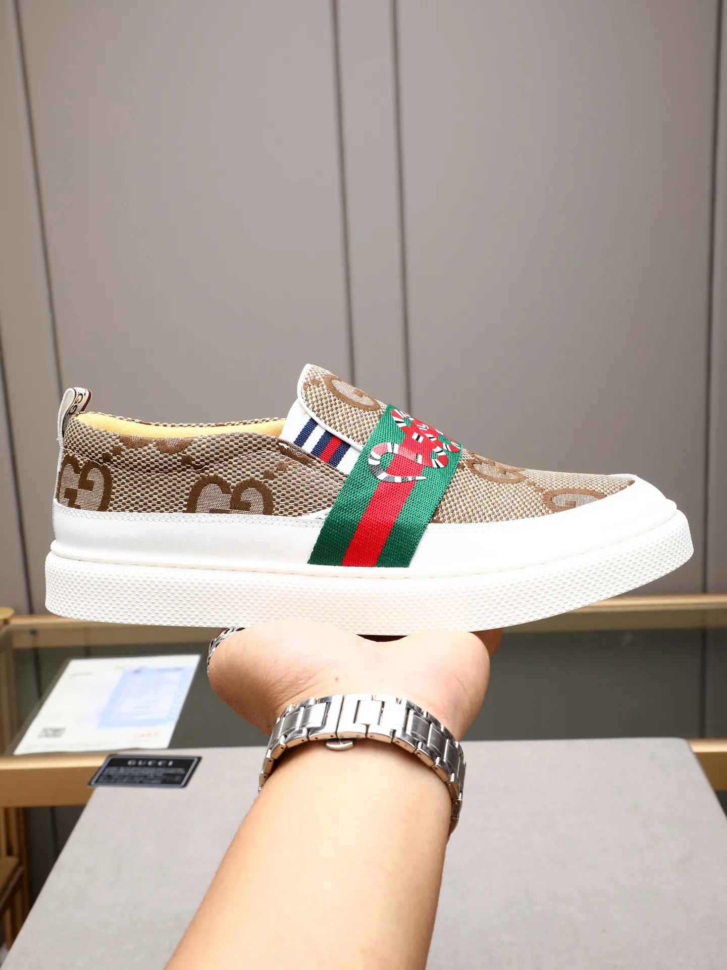 PP400 Dior upper cowhide ➕Dior classic fabric ➕Leather lining original non-slip wear-resistant lightweight soft outsole Style category: men's casual shoes, trendy style, comfortable on the feet Color: actual picture color 38-44 size (45 customized)